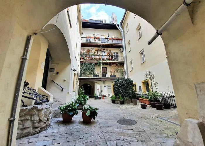 Zoe - Old Town Apartament